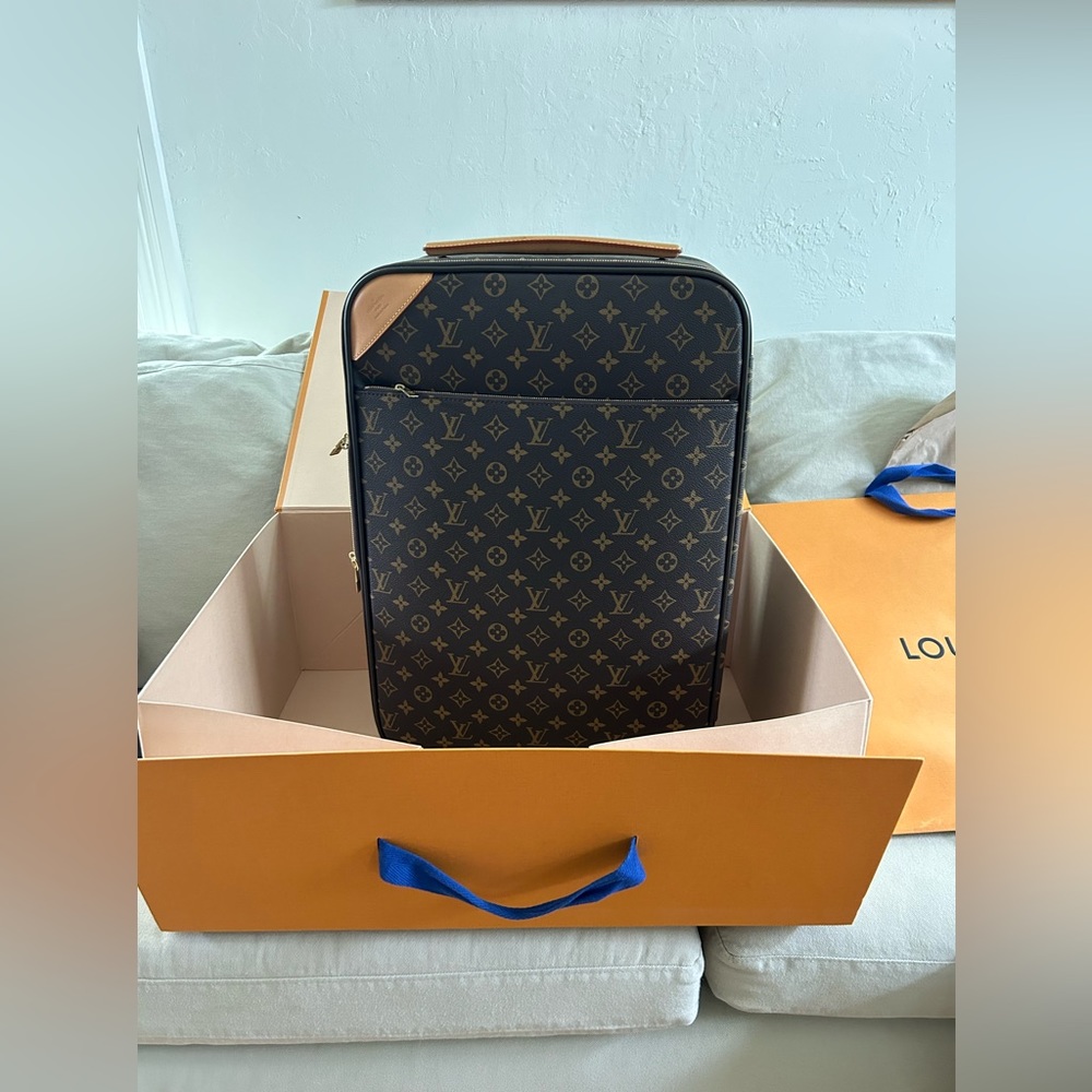 LV Pégase 55 Carry on luggage